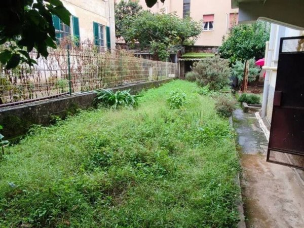 appartamento in vendita a La Spezia in zona Chiappa