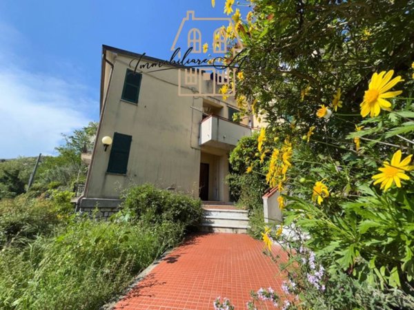 appartamento in vendita a La Spezia in zona Chiappa