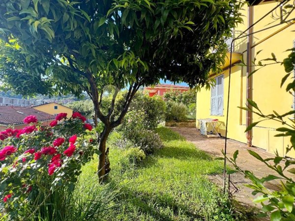 appartamento in vendita a La Spezia in zona Canaletto / Buonviaggio / Migliarina