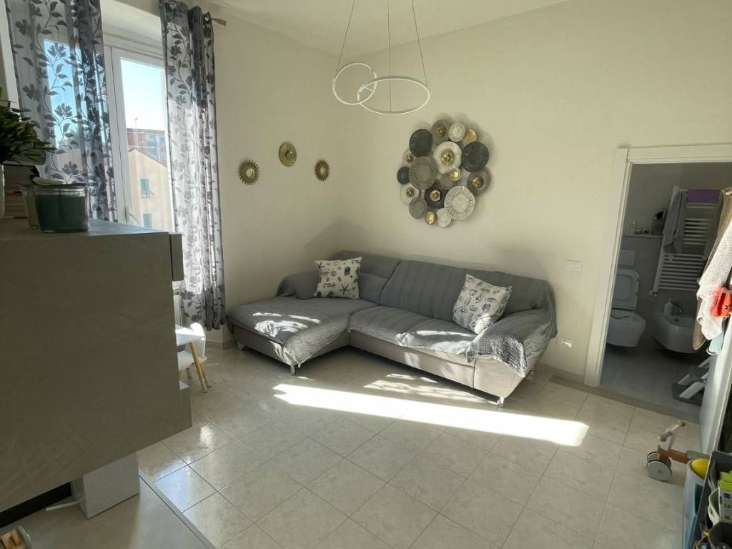 appartamento in vendita a La Spezia in zona Biassa
