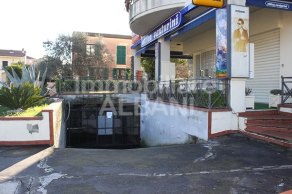 locale commerciale a La Spezia in zona Canaletto / Buonviaggio / Migliarina