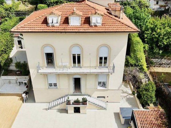 casa indipendente in vendita a La Spezia