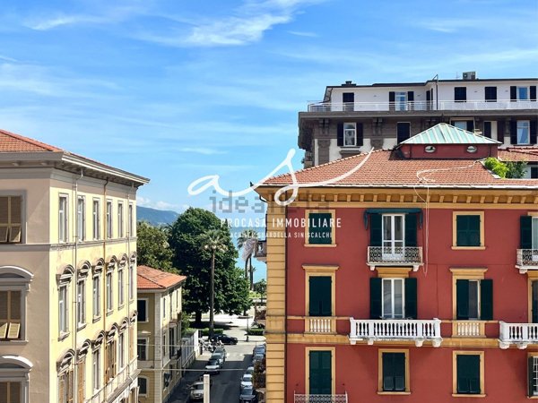 appartamento in vendita a La Spezia in zona Centro Storico