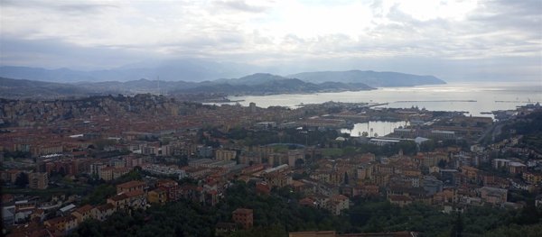 casa indipendente in vendita a La Spezia