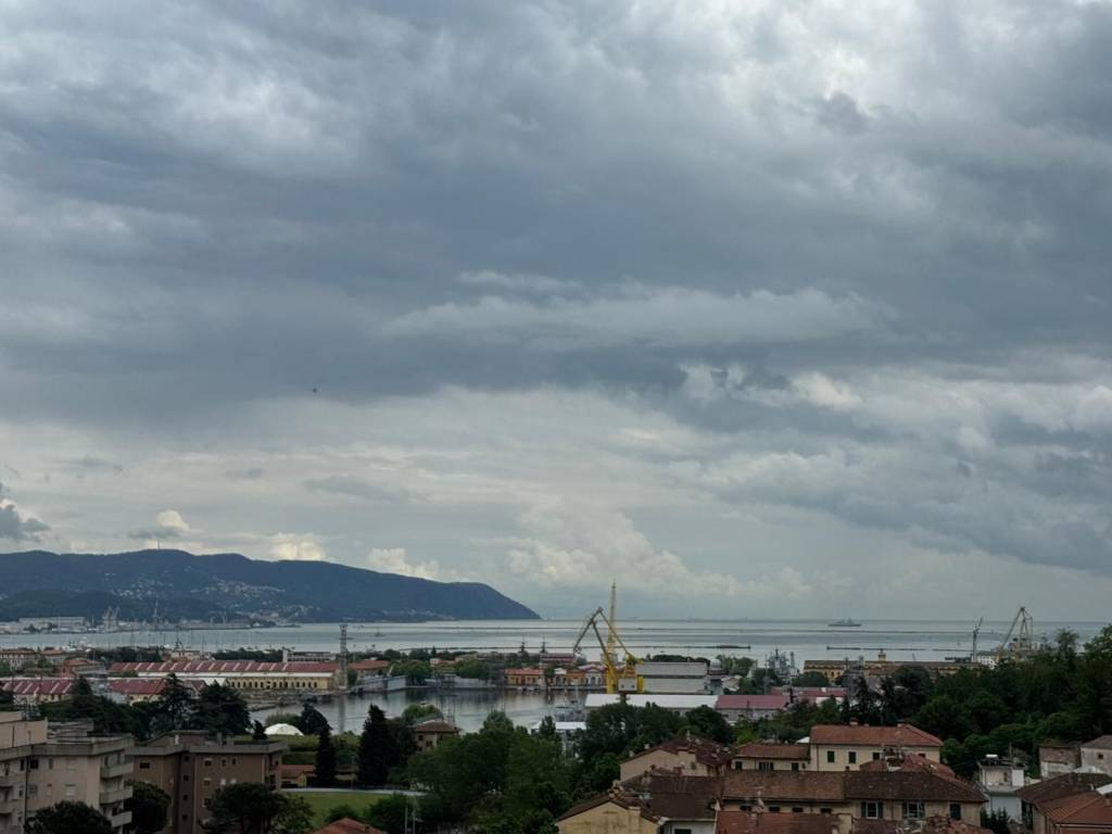 appartamento in vendita a La Spezia in zona Chiappa