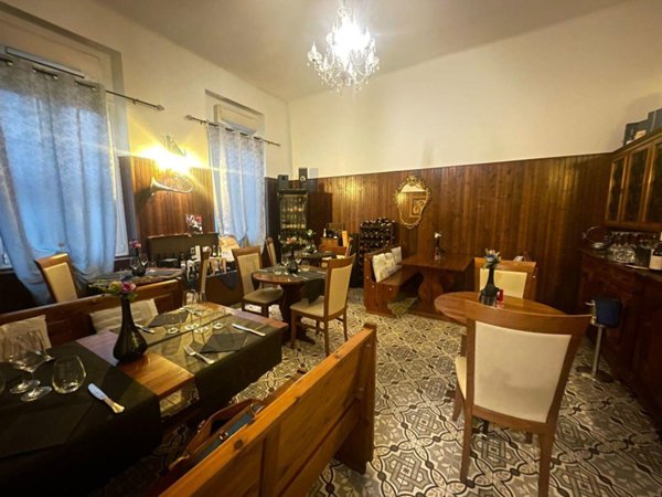 negozio in vendita a La Spezia in zona Canaletto / Buonviaggio / Migliarina