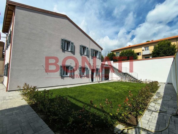 casa indipendente in vendita a La Spezia in zona Montepertico