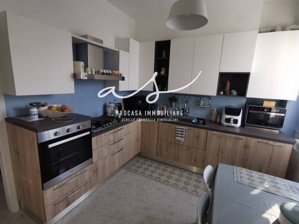 appartamento in vendita a La Spezia in zona Campiglia