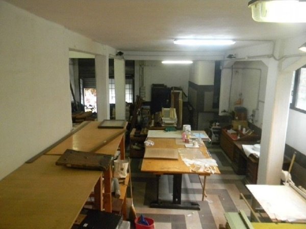 locale commerciale in vendita a La Spezia in zona Chiappa