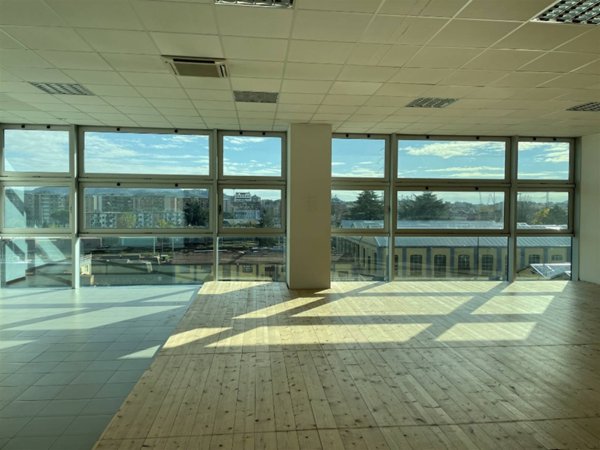ufficio in vendita a La Spezia in zona Valdellora