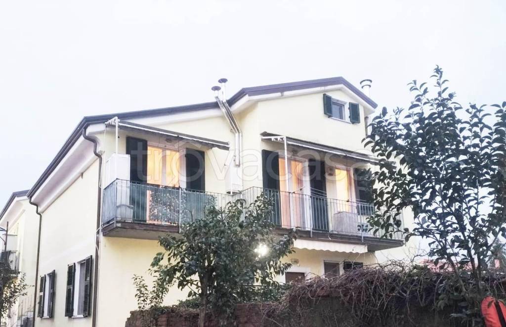 appartamento in vendita a La Spezia in zona Canaletto / Buonviaggio / Migliarina