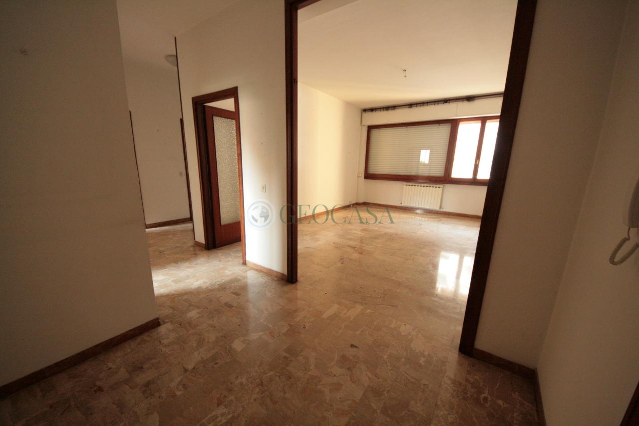 appartamento in vendita a La Spezia in zona Canaletto / Buonviaggio / Migliarina