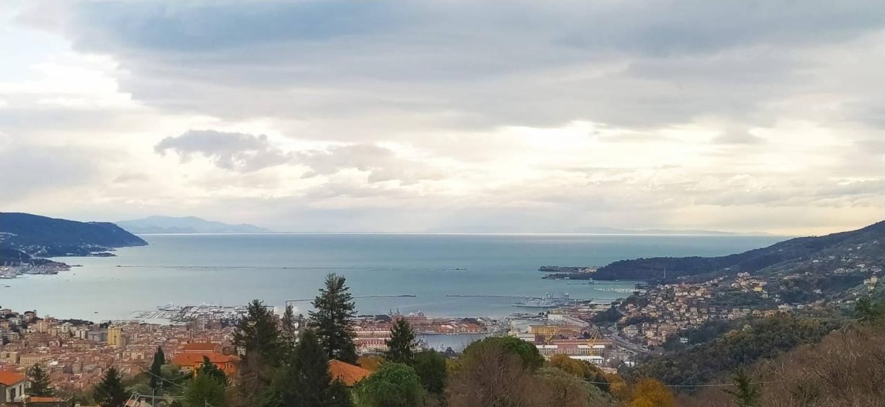 casa indipendente in vendita a La Spezia in zona La Foce / Sant'Anna