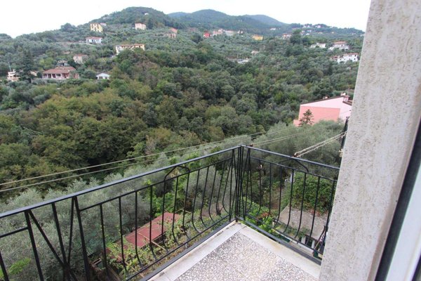 appartamento in vendita a La Spezia in zona Chiappa