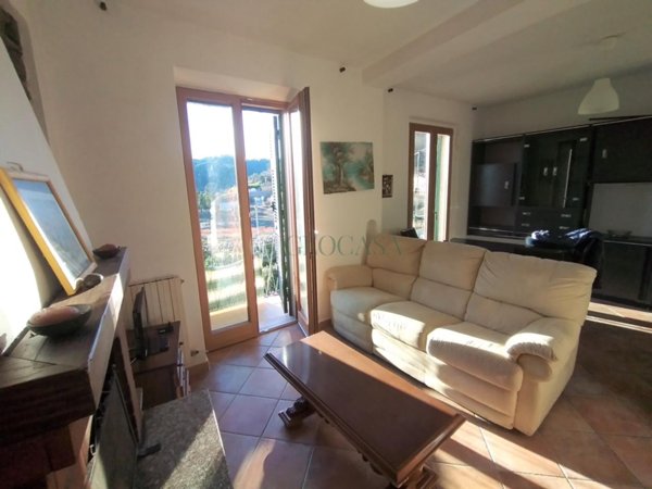 casa indipendente in vendita a La Spezia in zona Montepertico
