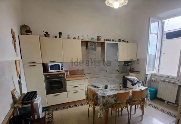 appartamento in vendita a La Spezia in zona Canaletto / Buonviaggio / Migliarina