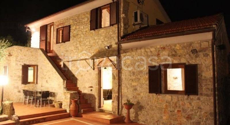 casa indipendente in vendita a La Spezia in zona Cadimare
