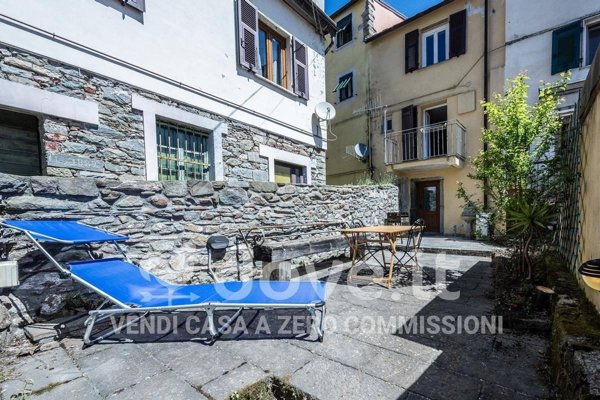 casa indipendente in vendita a La Spezia in zona Biassa