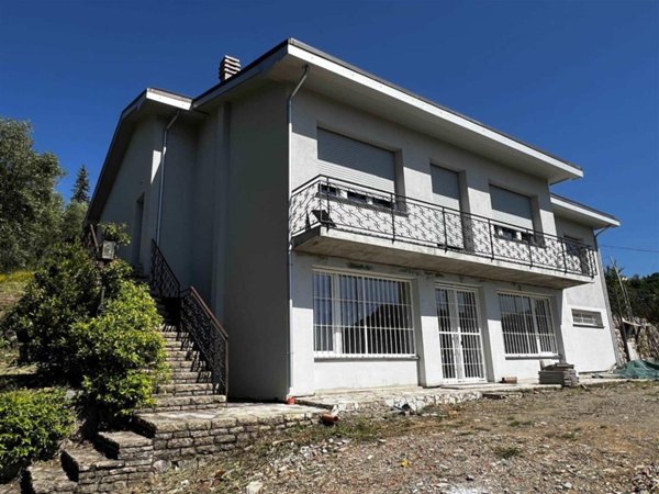 casa indipendente in vendita a La Spezia in zona La Foce / Sant'Anna