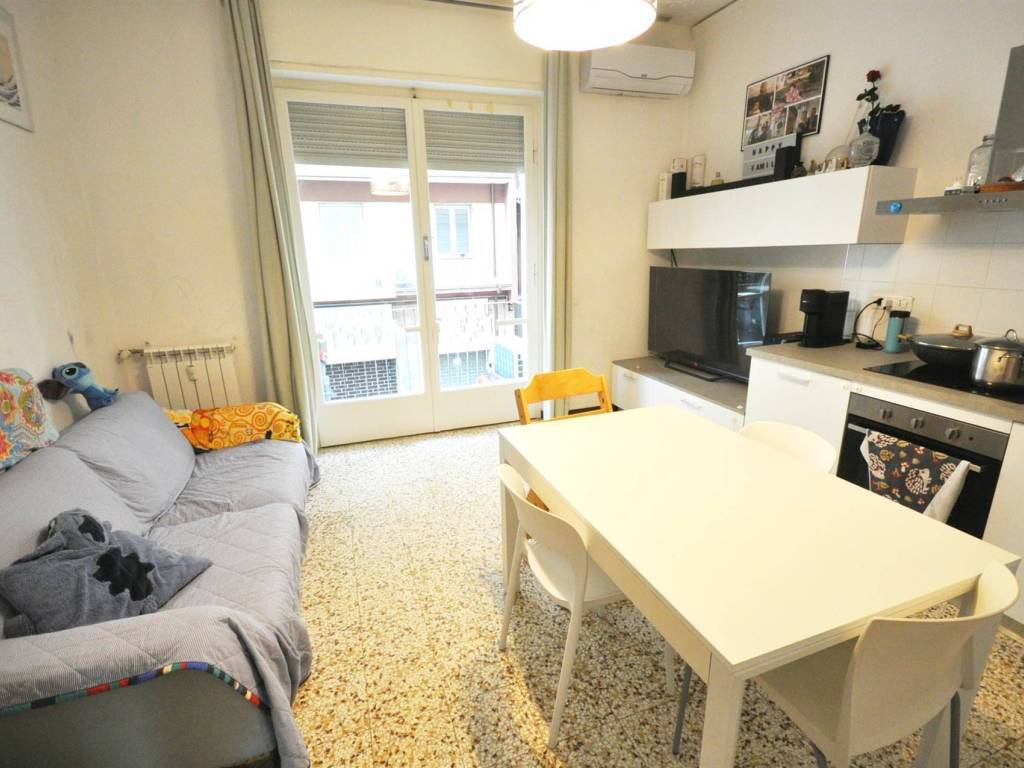 appartamento in vendita a La Spezia in zona Canaletto / Buonviaggio / Migliarina