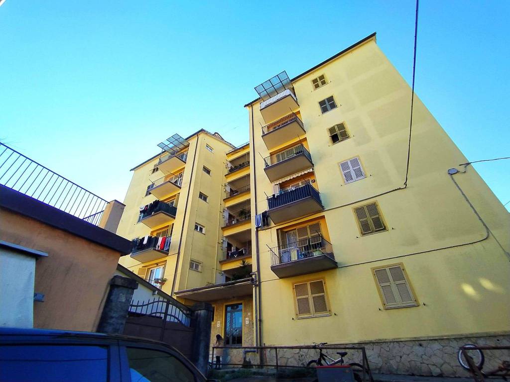 appartamento in vendita a La Spezia in zona Marola