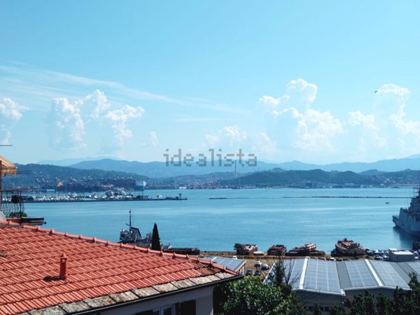 appartamento in vendita a La Spezia in zona Marola