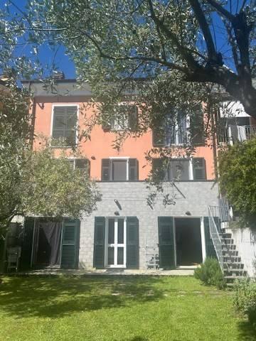 appartamento in vendita a La Spezia in zona Chiappa