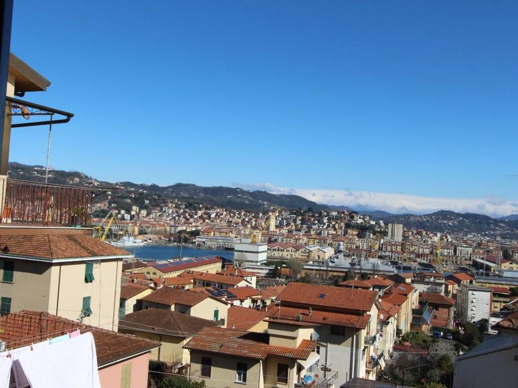appartamento in vendita a La Spezia in zona Marola