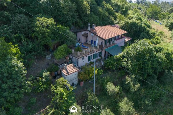 casa indipendente in vendita a La Spezia in zona Sarbia