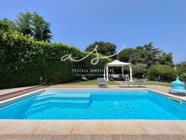 casa indipendente in vendita a La Spezia in zona Sarbia