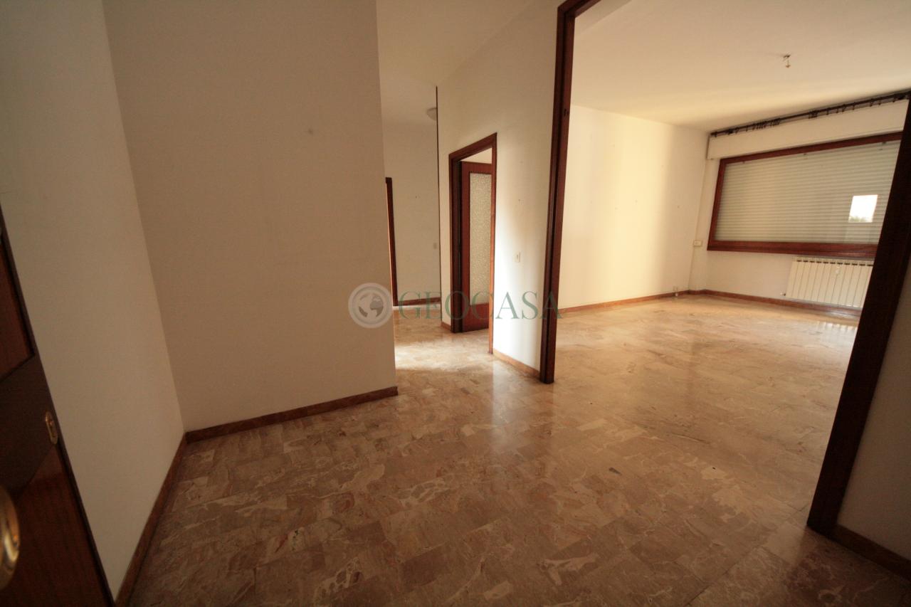 appartamento in vendita a La Spezia in zona Canaletto / Buonviaggio / Migliarina