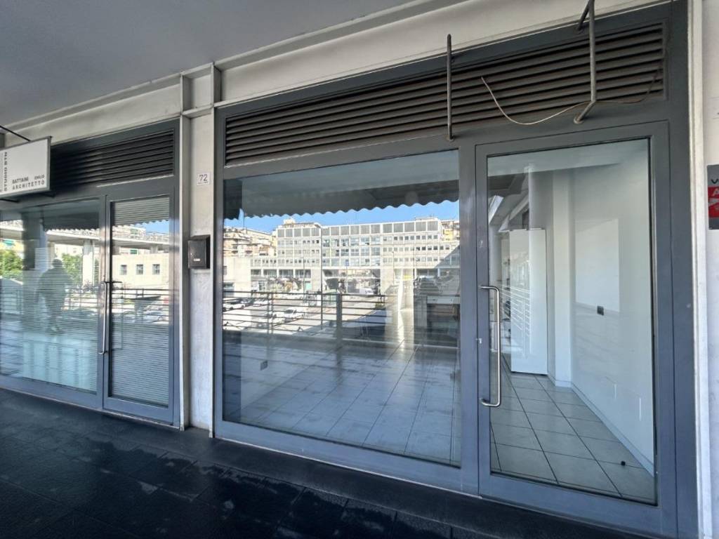 negozio in vendita a La Spezia in zona Centro Storico