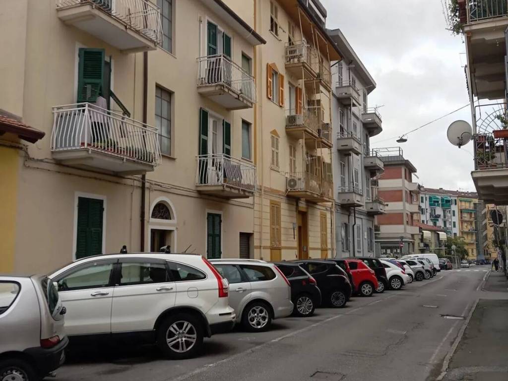 appartamento in vendita a La Spezia in zona Canaletto / Buonviaggio / Migliarina