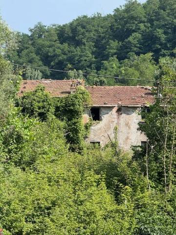 casa indipendente in vendita a La Spezia