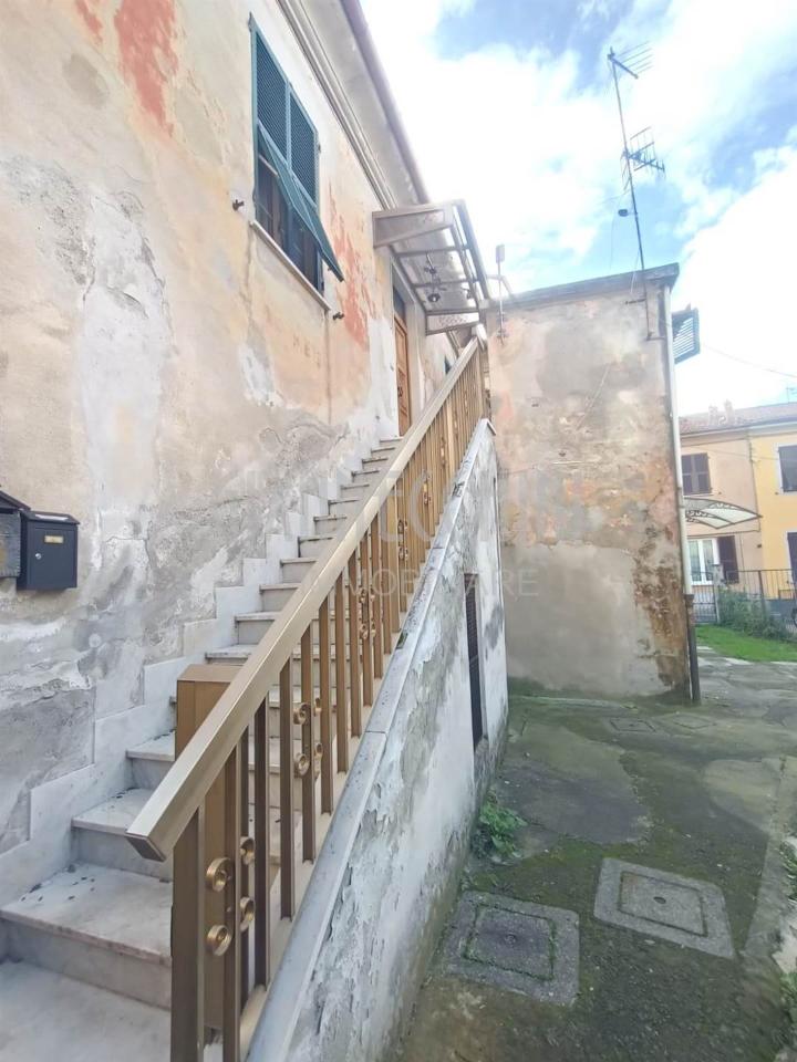 appartamento in vendita a La Spezia in zona Canaletto / Buonviaggio / Migliarina