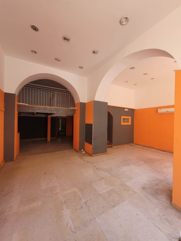 negozio in vendita a La Spezia in zona Centro Storico