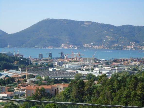 casa indipendente in vendita a La Spezia in zona San Venerio