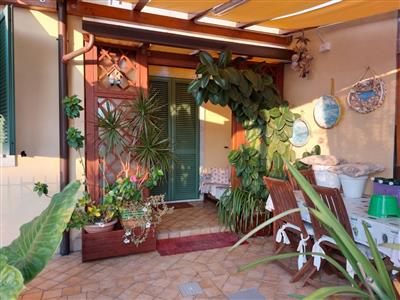casa indipendente in vendita a La Spezia