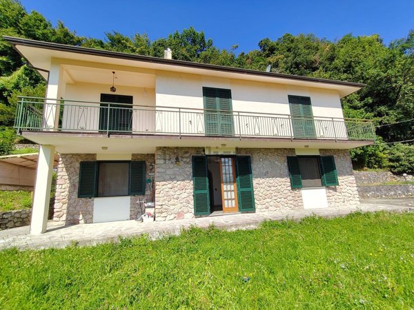 casa indipendente in vendita a La Spezia in zona La Foce / Sant'Anna