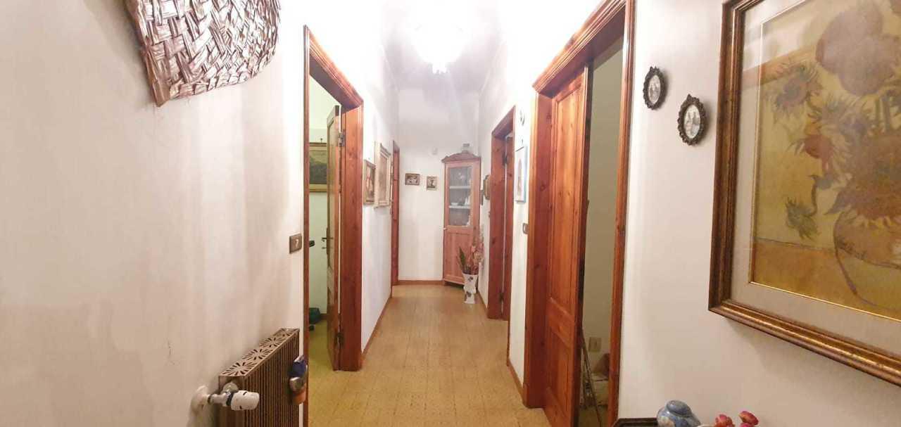 pentavano in vendita a La Spezia in zona Centro Storico