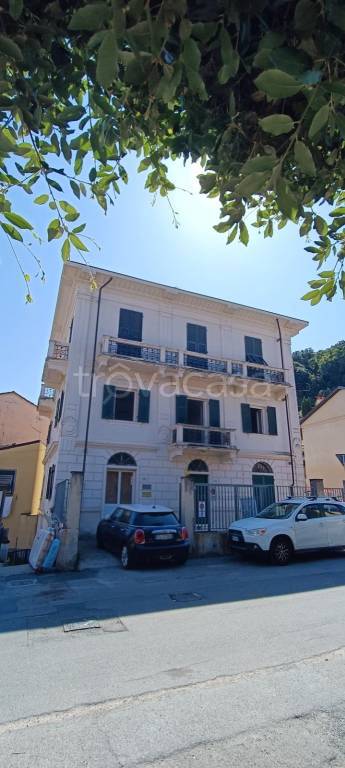 appartamento in vendita a La Spezia in zona Pitelli