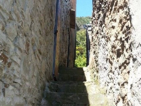 casa indipendente in vendita a La Spezia in zona Marola