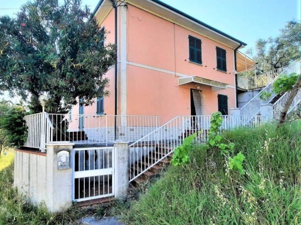 casa indipendente in vendita a La Spezia in zona San Venerio