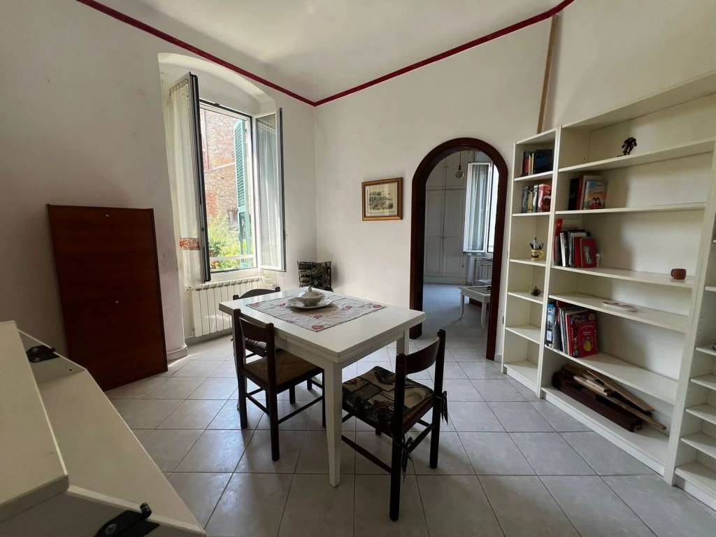 appartamento in vendita a La Spezia in zona Marola