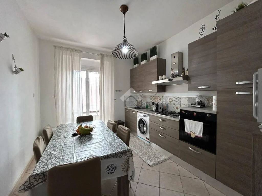 appartamento in vendita a La Spezia in zona Canaletto / Buonviaggio / Migliarina