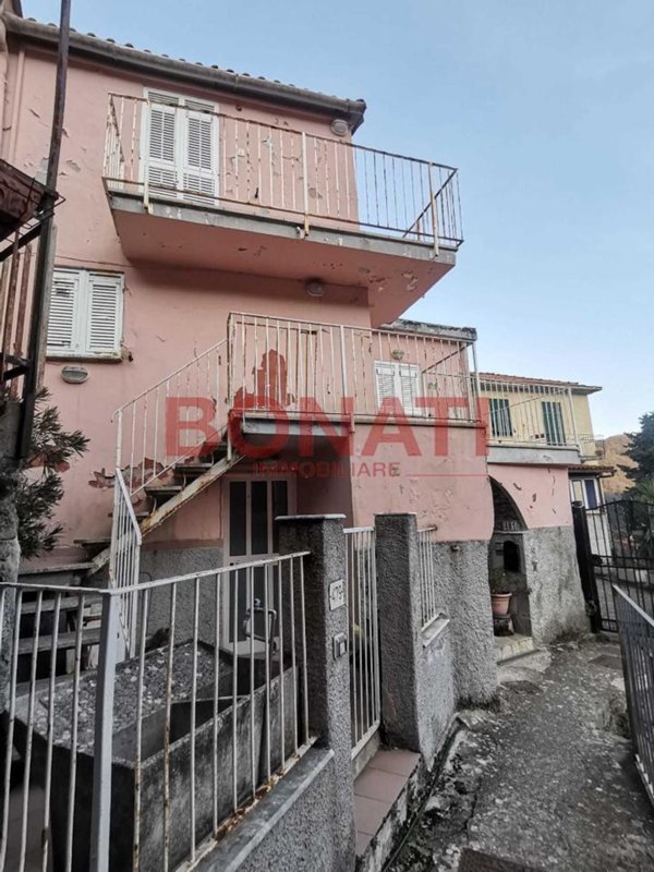 casa indipendente in vendita a La Spezia in zona Biassa