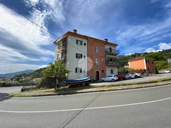 appartamento in vendita a La Spezia in zona La Foce / Sant'Anna