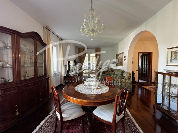 casa indipendente in vendita a La Spezia in zona Chiappa