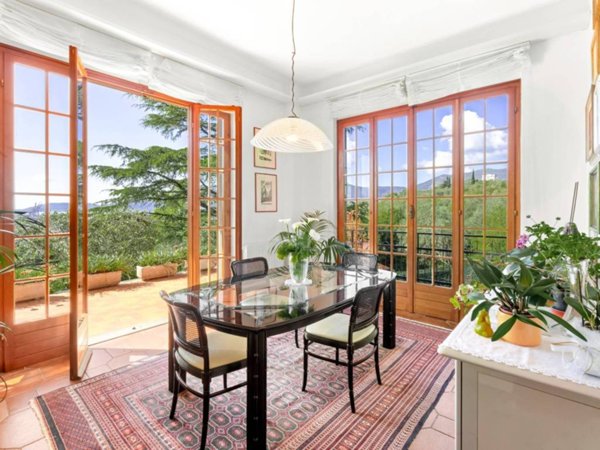 casa indipendente in vendita a La Spezia in zona Montepertico