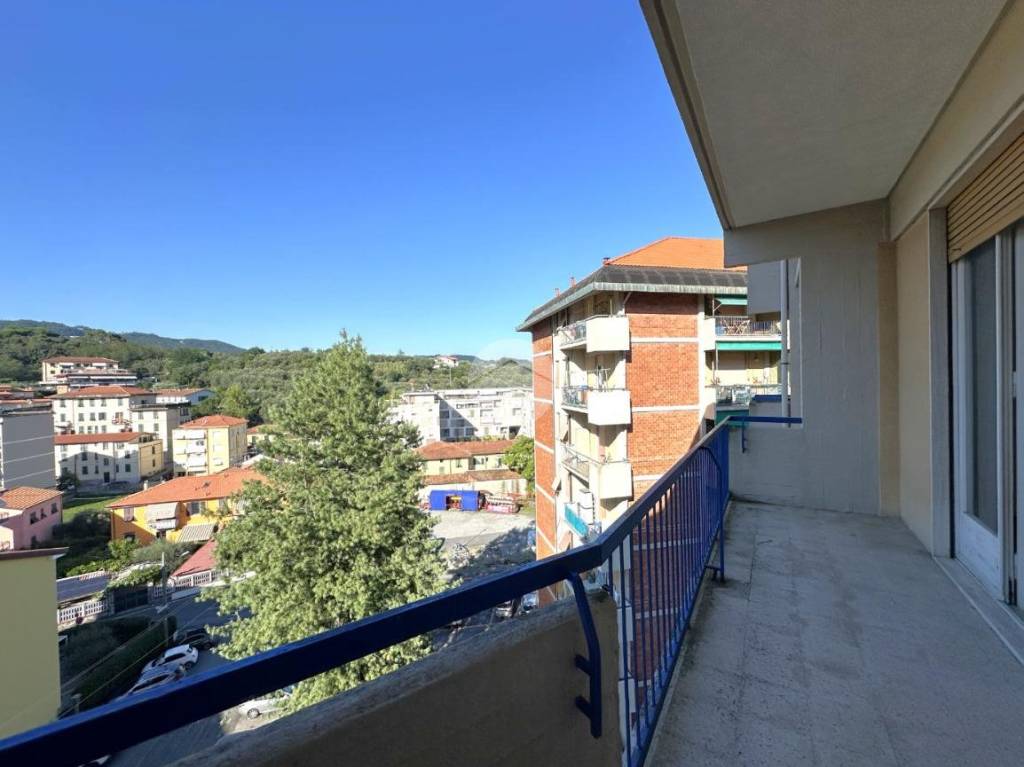 appartamento in vendita a La Spezia in zona Valdellora